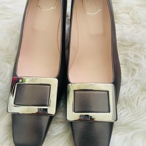 Trompette Metal Buckle Pumps in Patent Leather